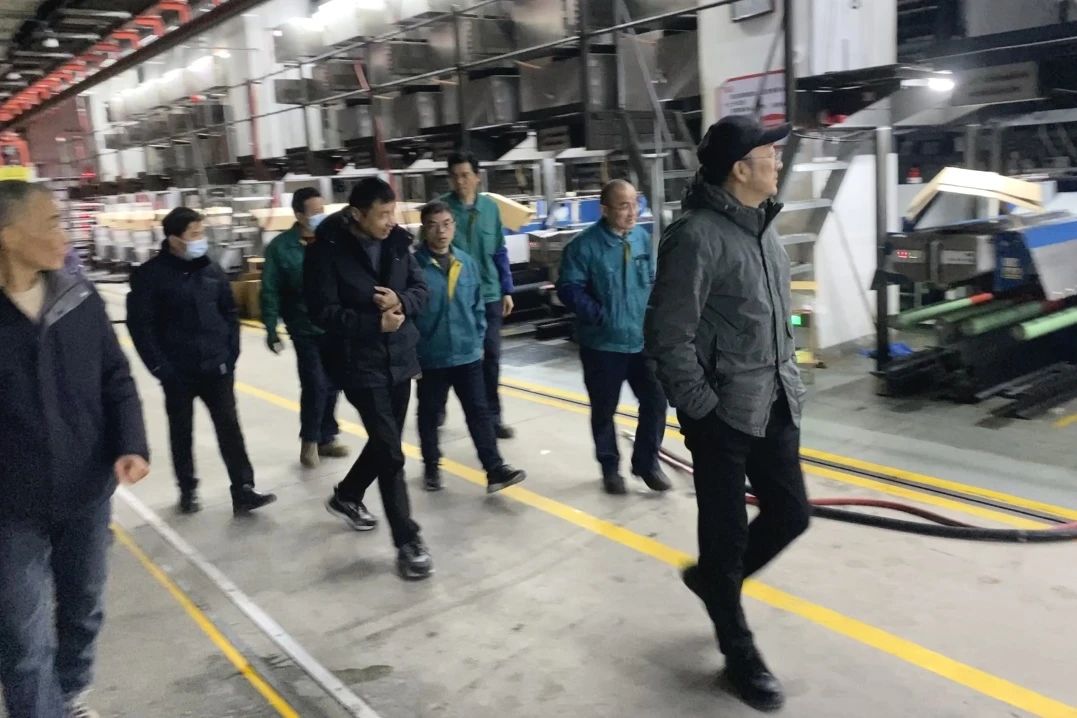 ChangShu Polyester liedt feiligenspesjonging foardat jo it wurk opnij begjinne